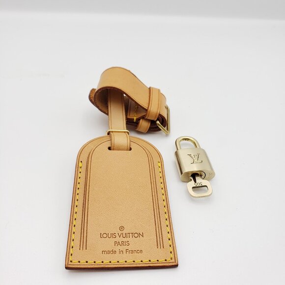 Authentic Louis Vuitton Luggage tag with Lock and Key - Picture 5 of 15